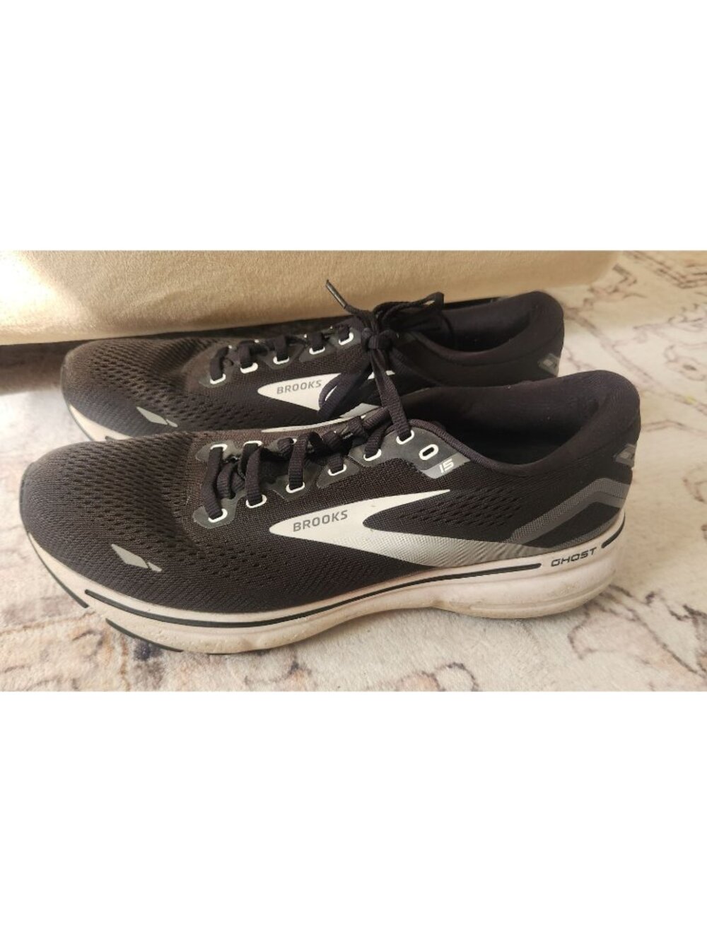 Brooks Ghost 15 Men's Sz. 10 Black & Silver Running Shoes